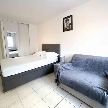 Modern One Bedroom In * Cannes