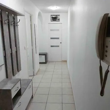 Modern One Bedroom In Cannes